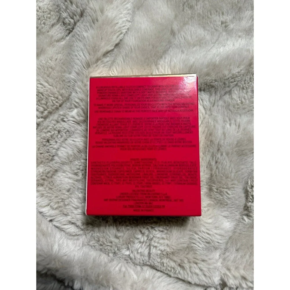 Valentino Go-Clutch Refillable Compact Powder in 03 Light Medium